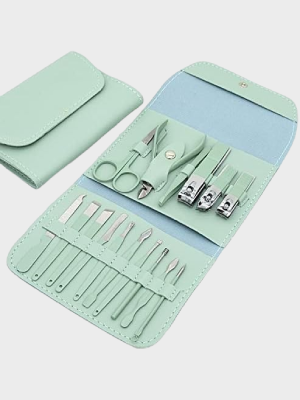 16-IN-1 MANICURE KIT